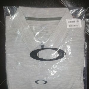 Large Oakley golf shirt